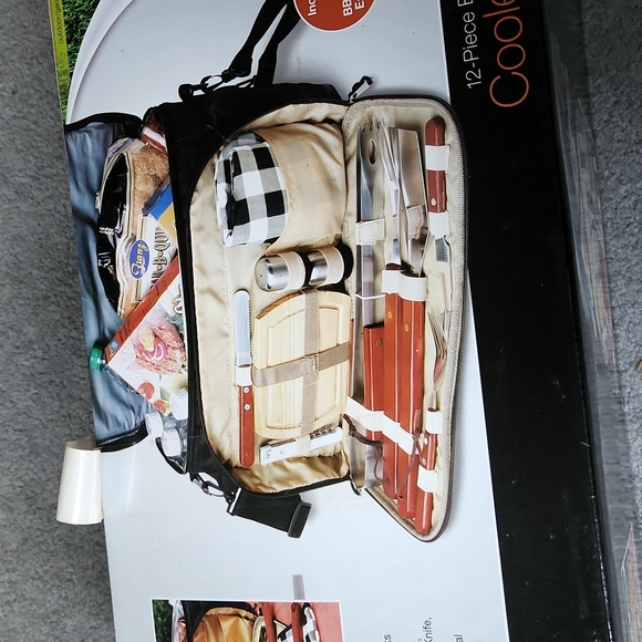 Meridian Point 12 Piece BBQ Set with Cooler bag. New in Original packaging. - Picture 3 of 8